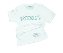 Load image into Gallery viewer, VINTAGE STREET SIGNS BROOKLYN TEE WHITE (MEDIUM)
